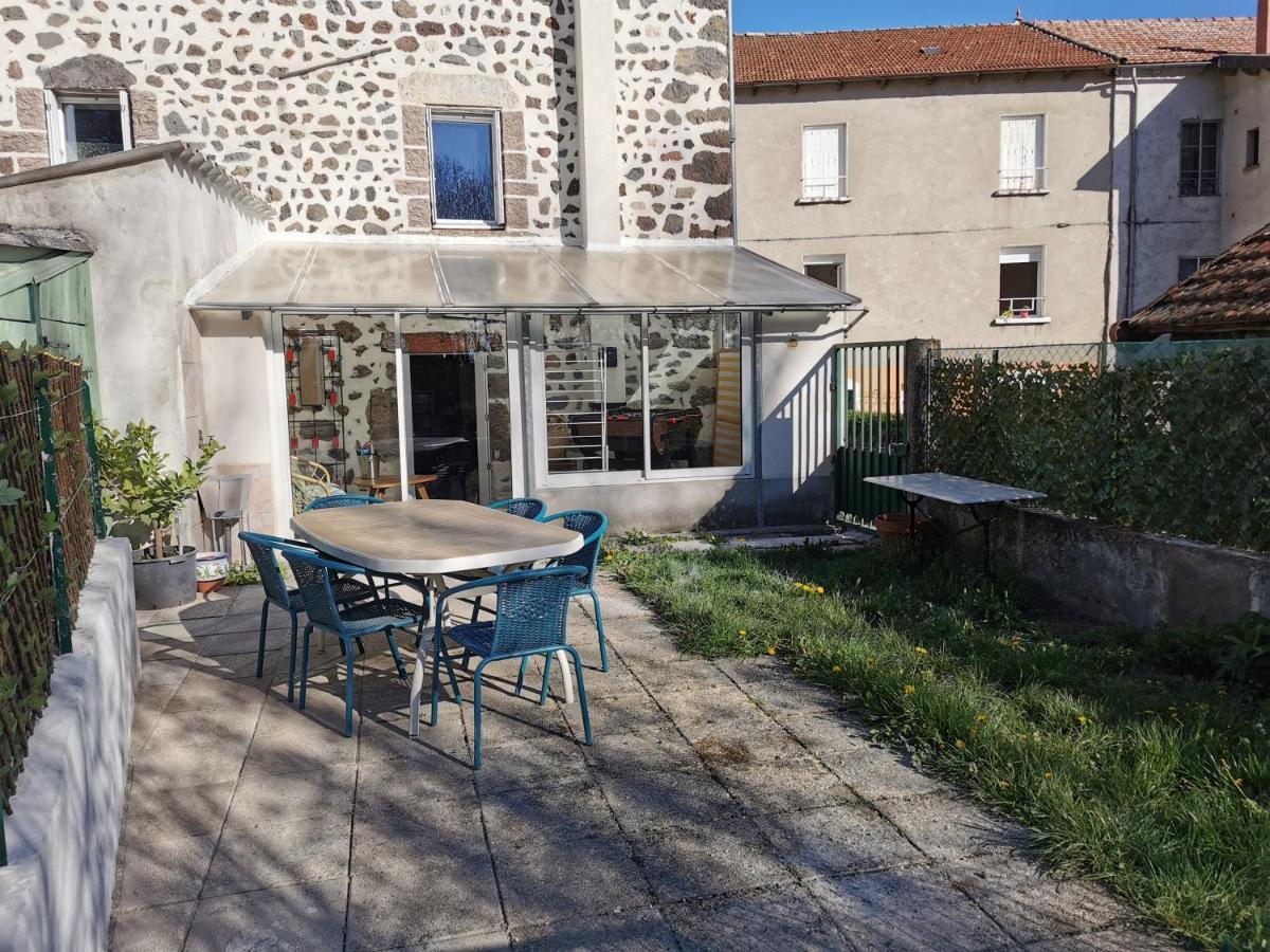 Maison De Village Brocante Holiday home Coucouron